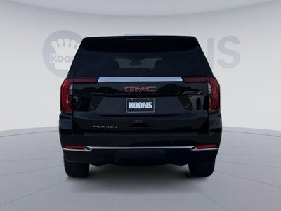 2025 GMC Yukon Elevation