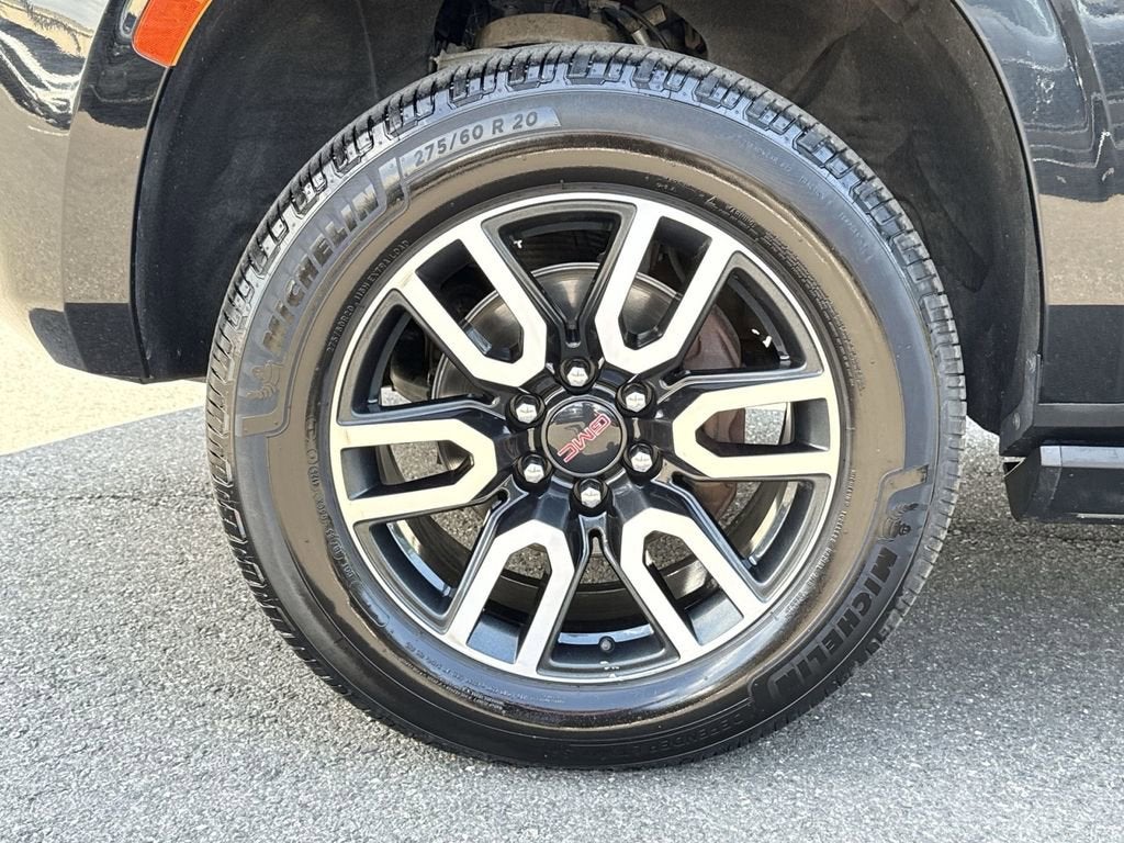 2023 GMC Yukon XL AT4