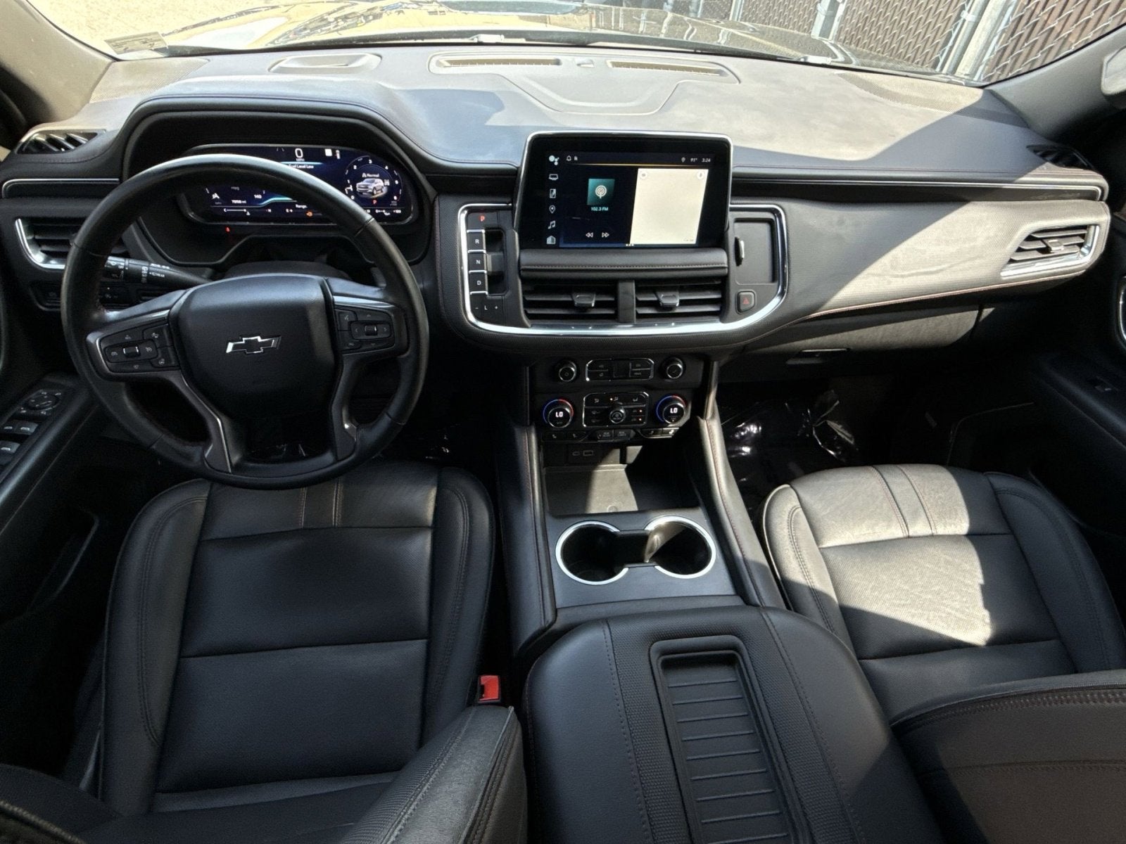 2023 Chevrolet Suburban RST - Photo 20