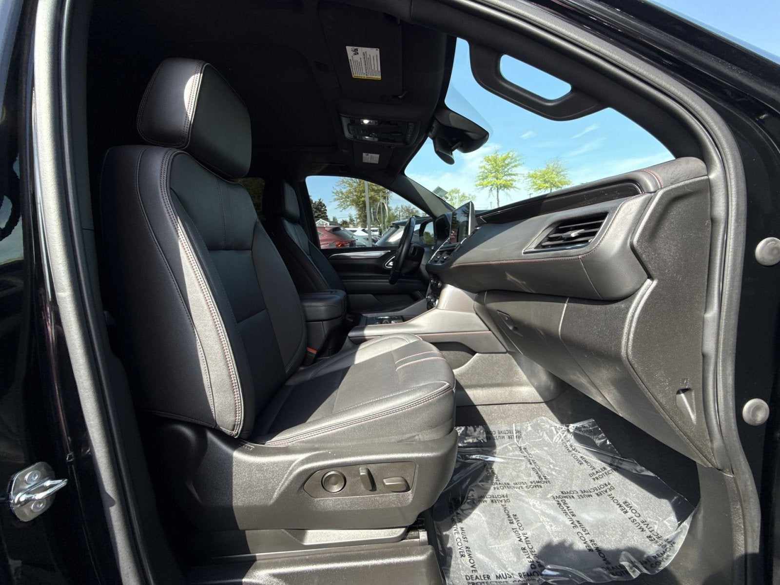 2023 Chevrolet Suburban RST - Photo 25