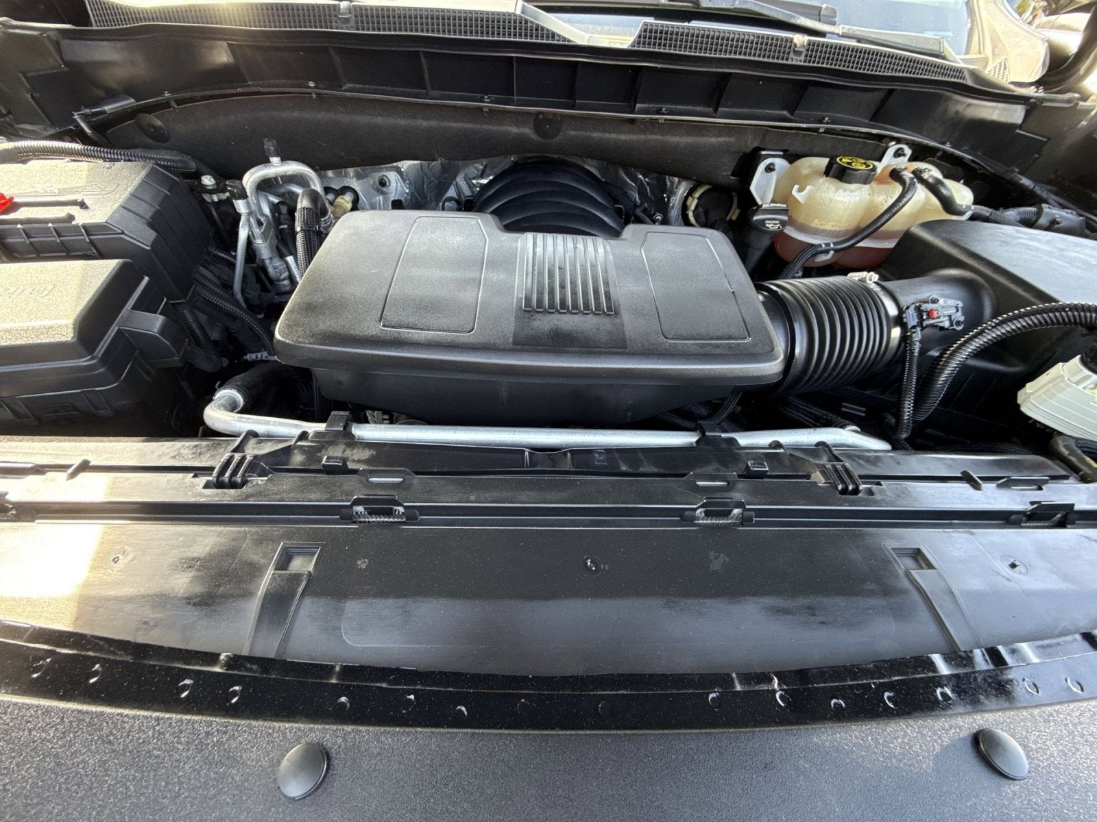 2023 Chevrolet Suburban RST - Photo 26