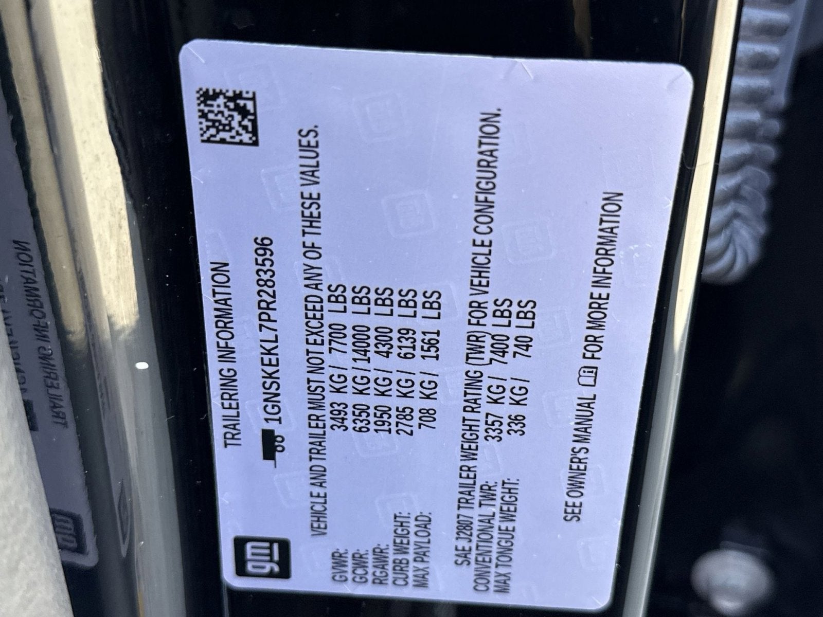 2023 Chevrolet Suburban RST - Photo 27