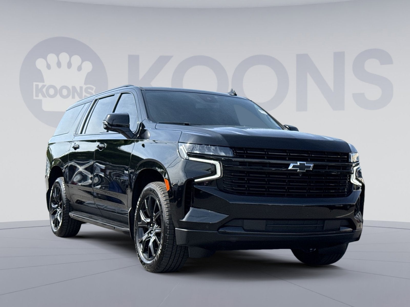 2023 Chevrolet Suburban RST - Photo 7