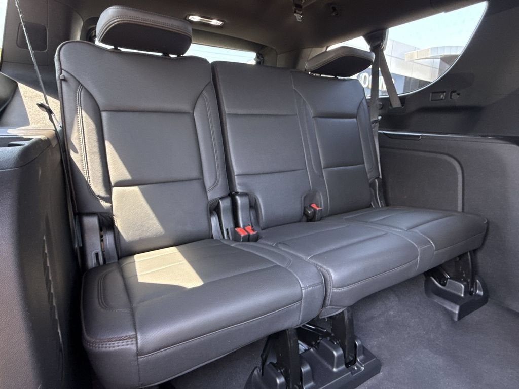 2022 Chevrolet Suburban High Country