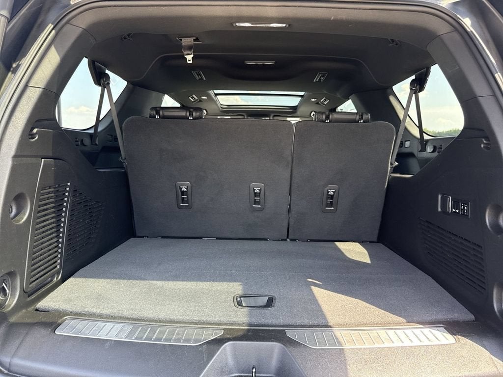 2022 Chevrolet Suburban High Country