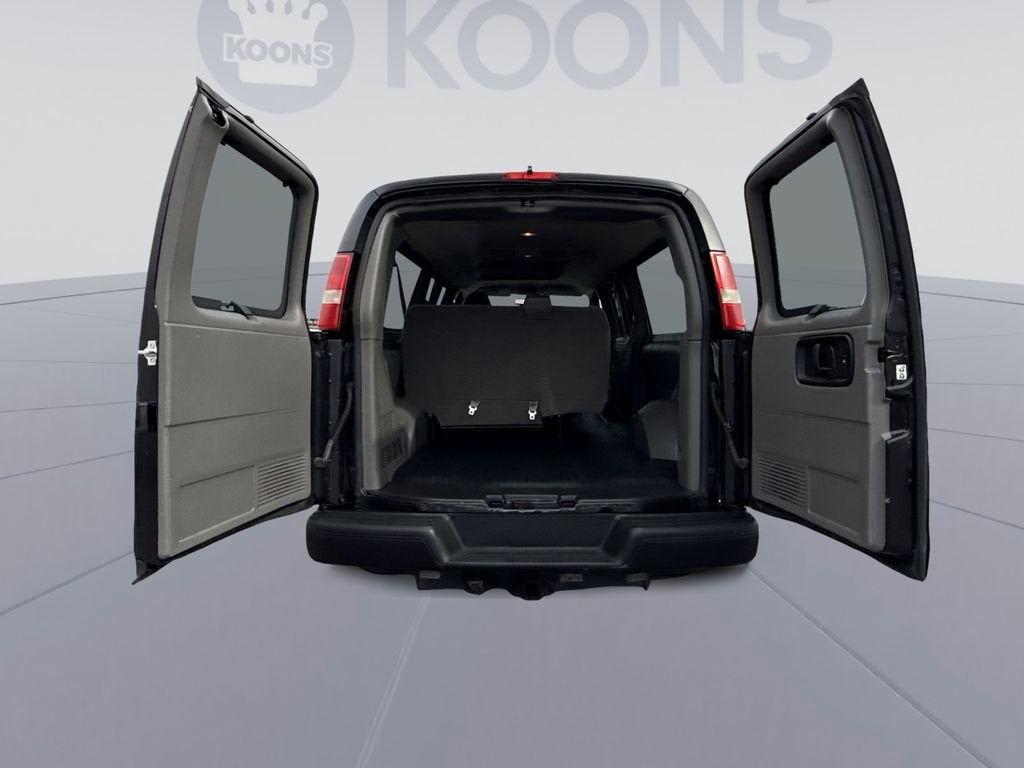 2014 Chevrolet Express Passenger 3500 LS