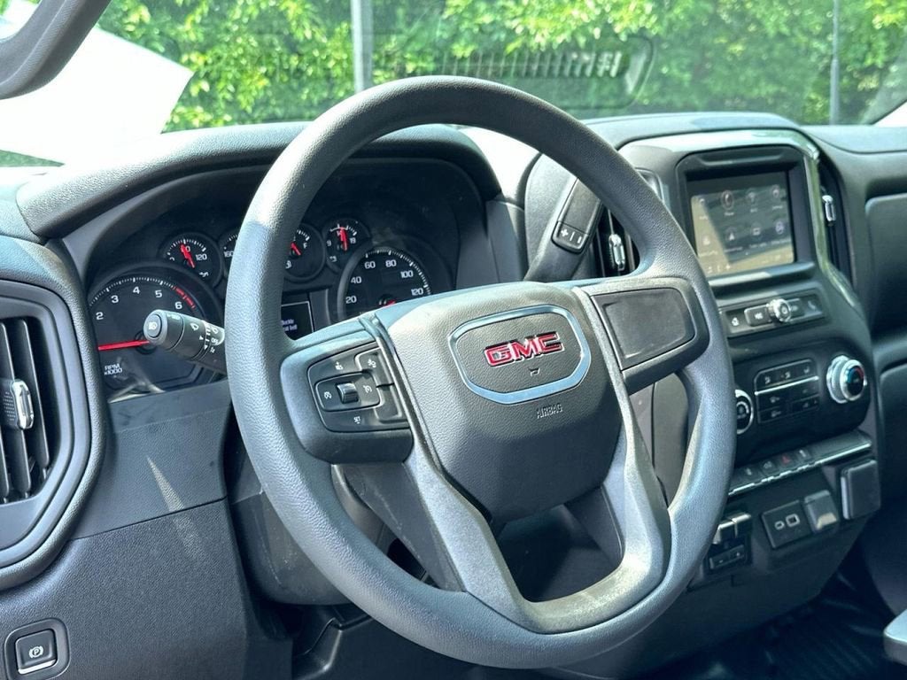2025 GMC Sierra 2500 HD Pro