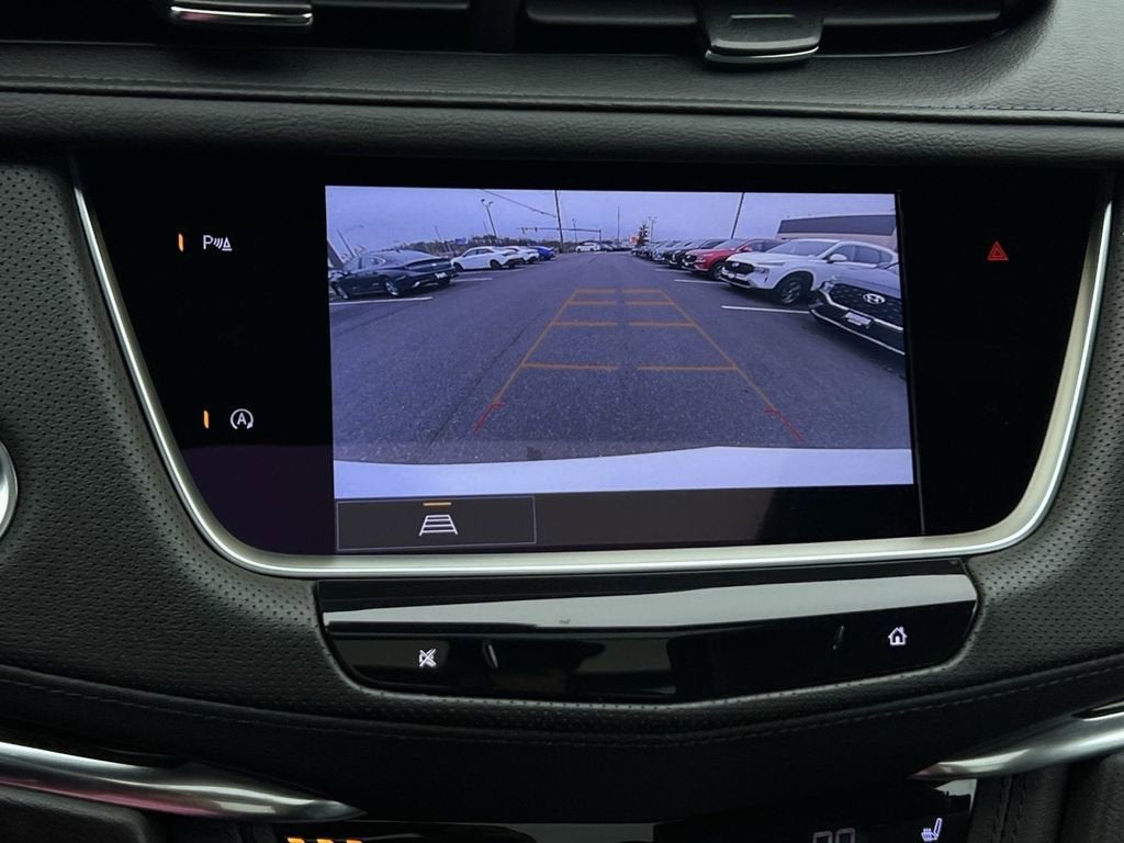 2022 Cadillac XT5 Premium Luxury