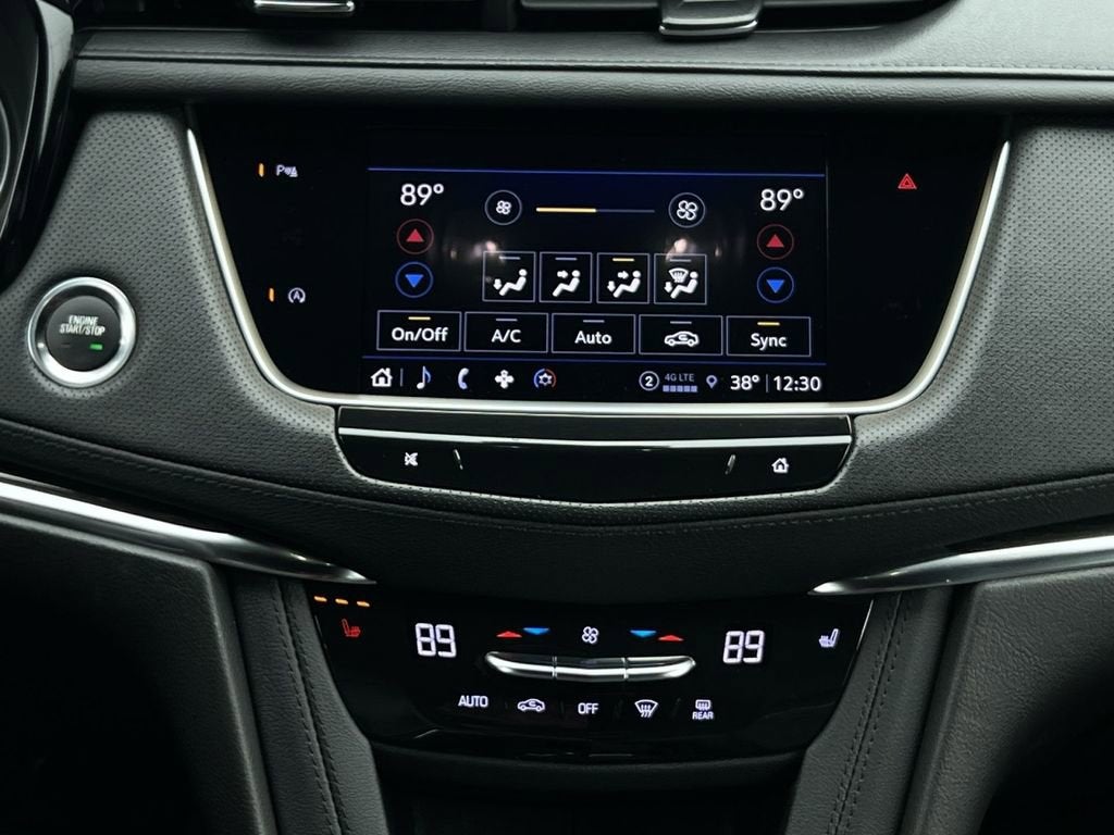 2022 Cadillac XT5 Premium Luxury