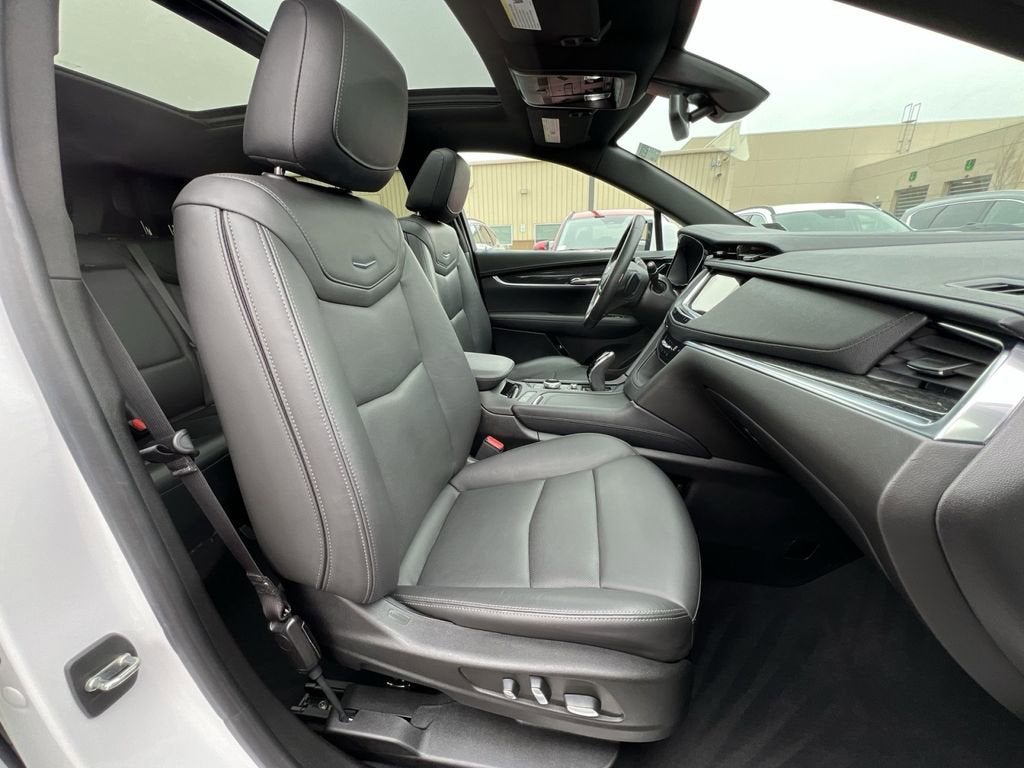 2022 Cadillac XT5 Premium Luxury