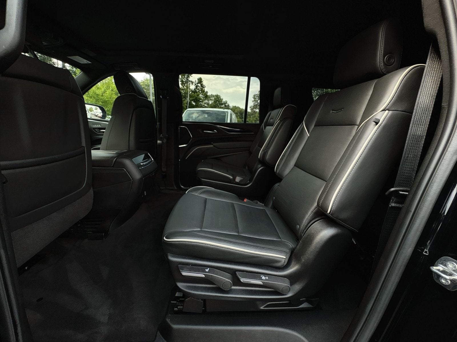 2024 Cadillac Escalade ESV Sport
