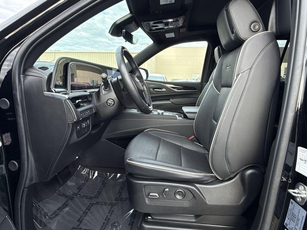 2023 Cadillac Escalade Sport