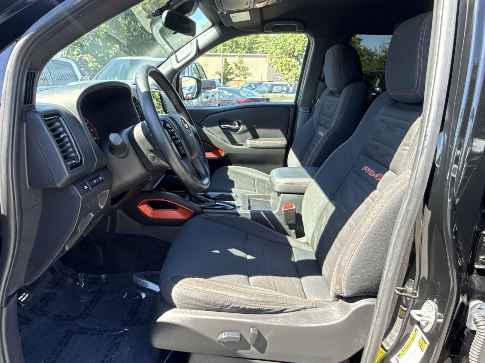 2022 Nissan Frontier Crew Cab PRO-4X 4x4