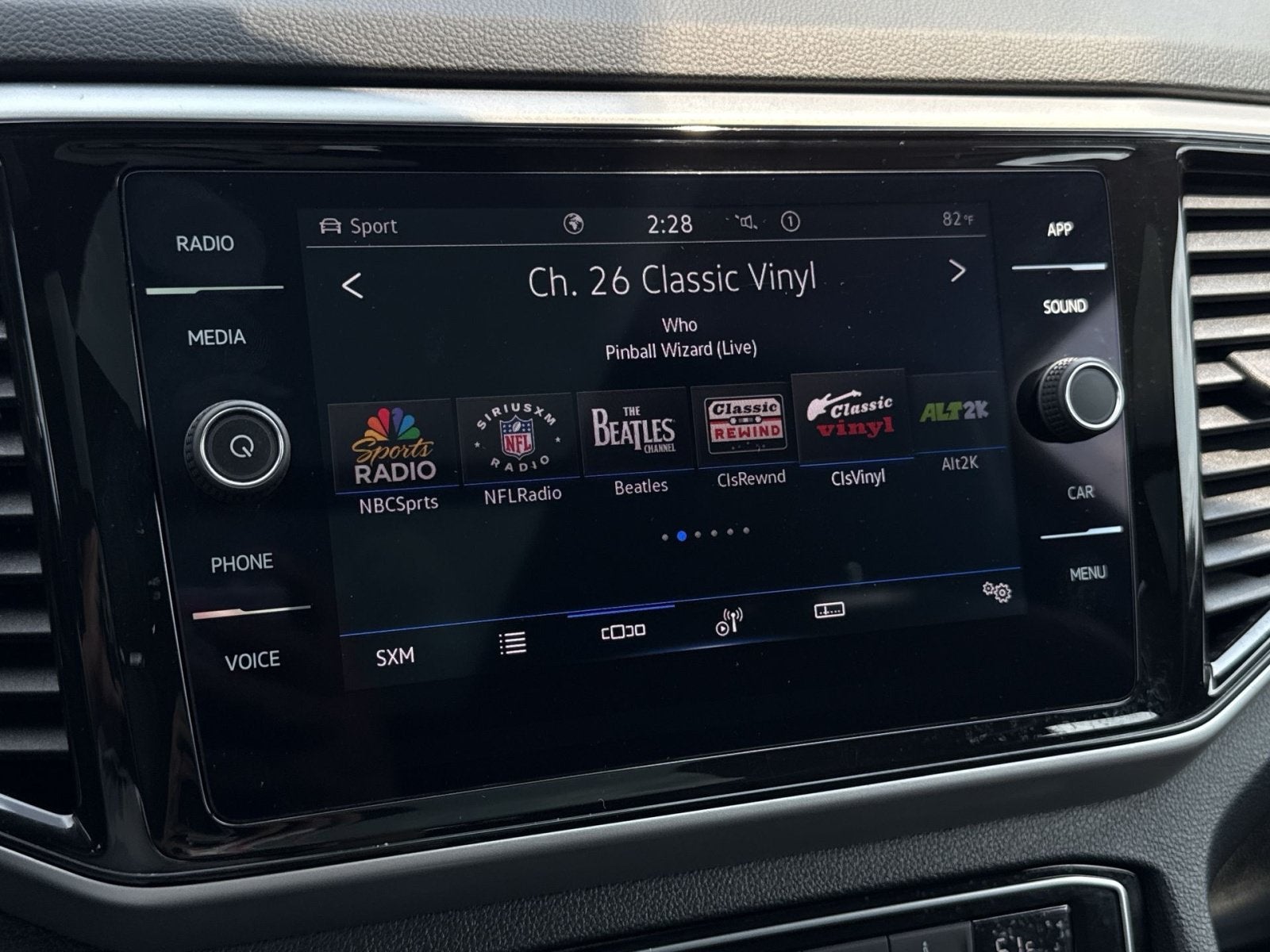 2023 Volkswagen Atlas Cross Sport 3.6L V6 SE w/Technology