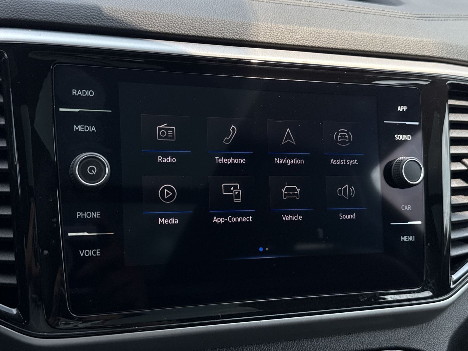 2023 Volkswagen Atlas Cross Sport 3.6L V6 SE w/Technology
