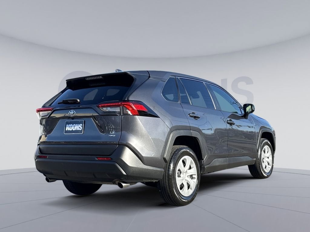 2024 Toyota RAV4 LE