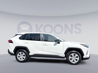 2025 Toyota RAV4 LE