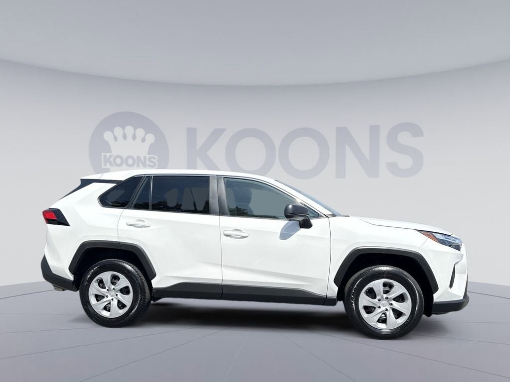 2025 Toyota RAV4 LE