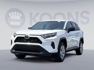2025 Toyota RAV4 LE