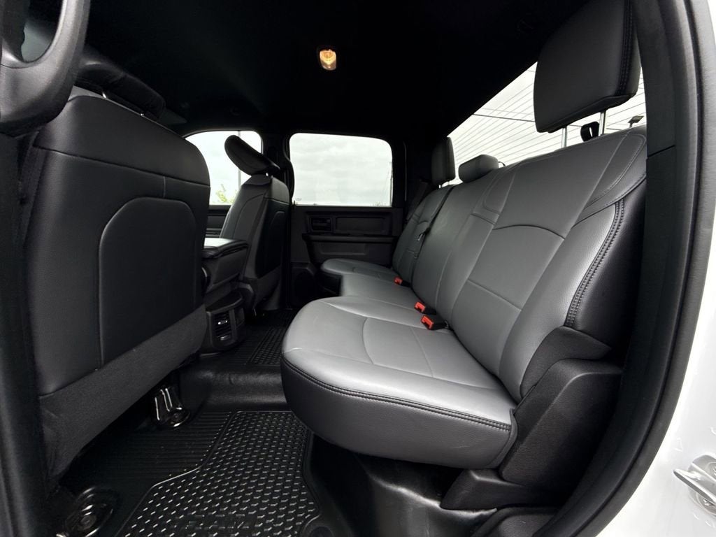 2025 RAM 2500 Tradesman Crew Cab 4x4 6'4" Box