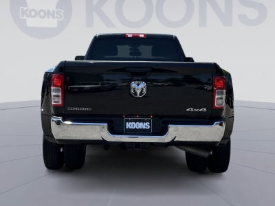 2022 RAM 3500 Big Horn Crew Cab 4x4 8' Box