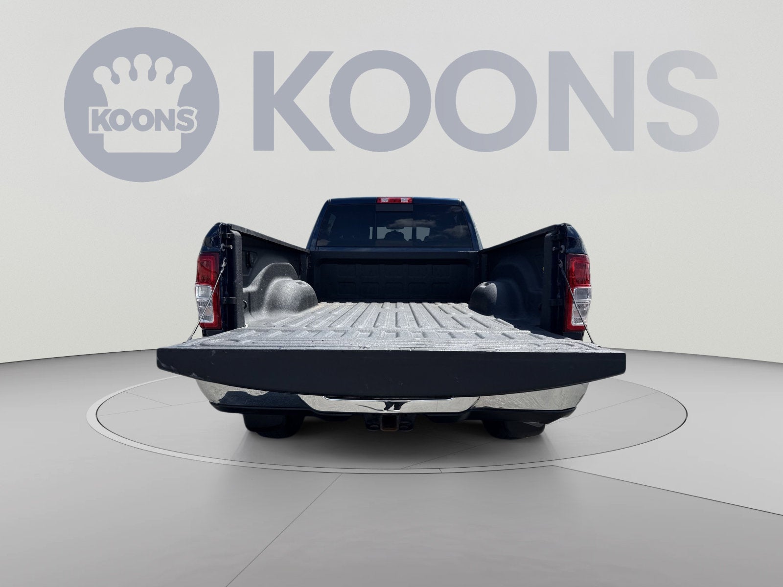 2022 RAM 2500 Tradesman Crew Cab 4x4 6'4" Box
