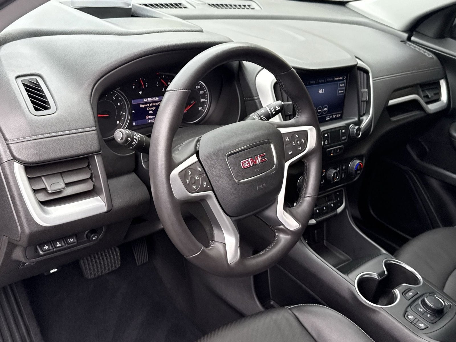2022 GMC Terrain SLT