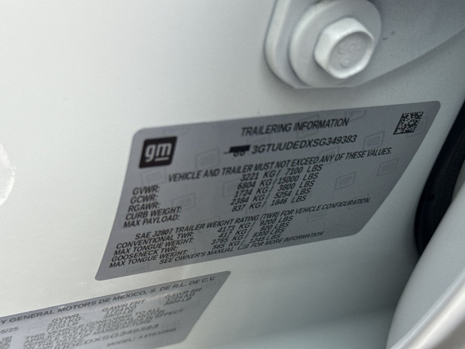 2025 GMC Sierra 1500 SLT
