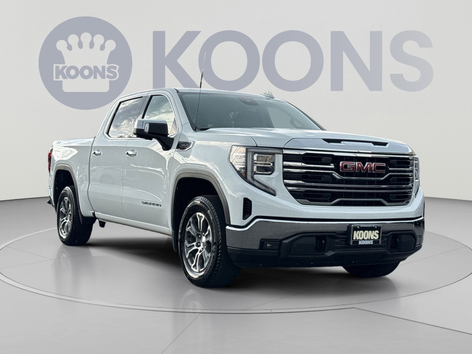 2025 GMC Sierra 1500 SLT