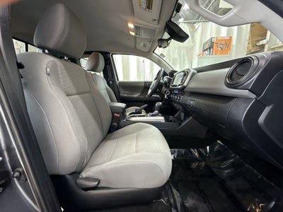 2022 Toyota Tacoma 4WD SR5