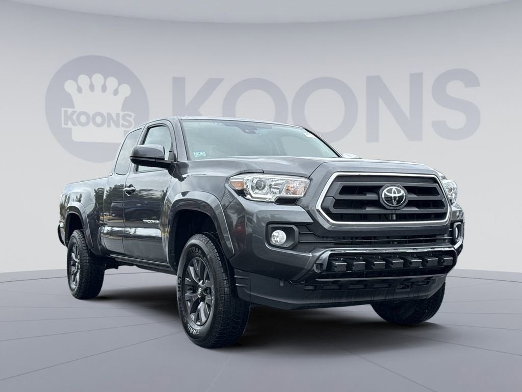 2022 Toyota Tacoma 4WD SR5