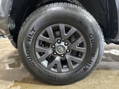 2022 Toyota Tacoma 4WD SR5