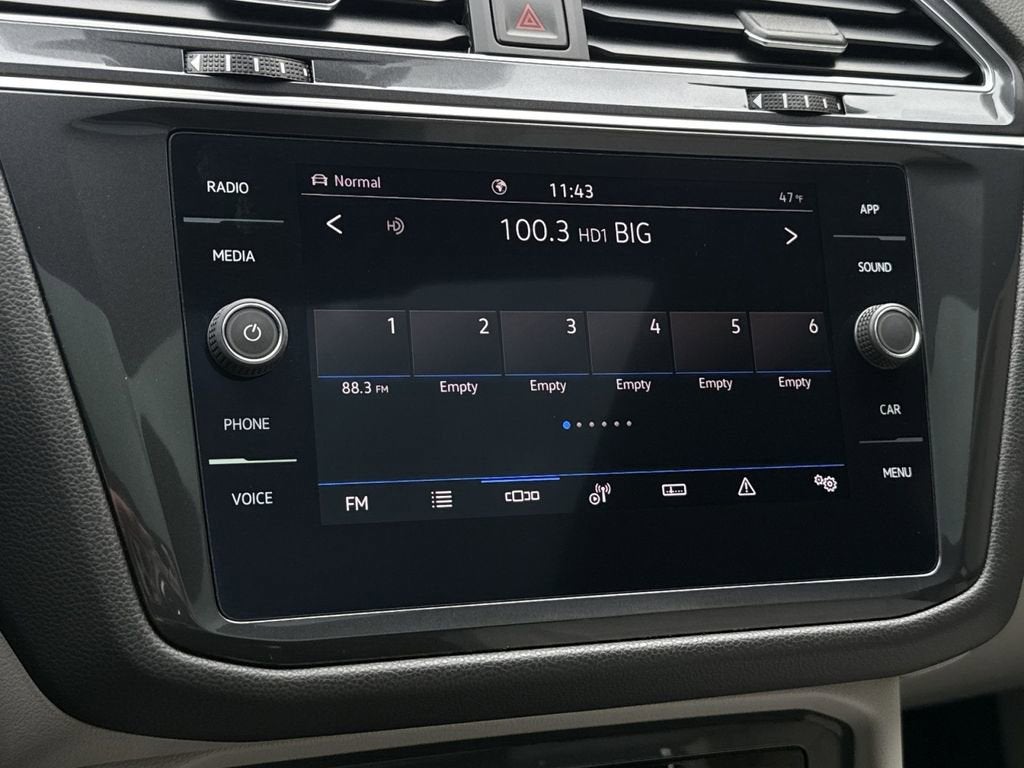 2022 Volkswagen Tiguan SE R-Line Black