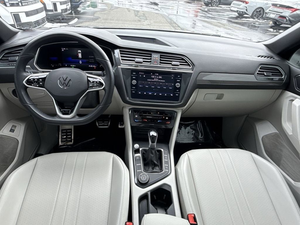 2022 Volkswagen Tiguan SE R-Line Black