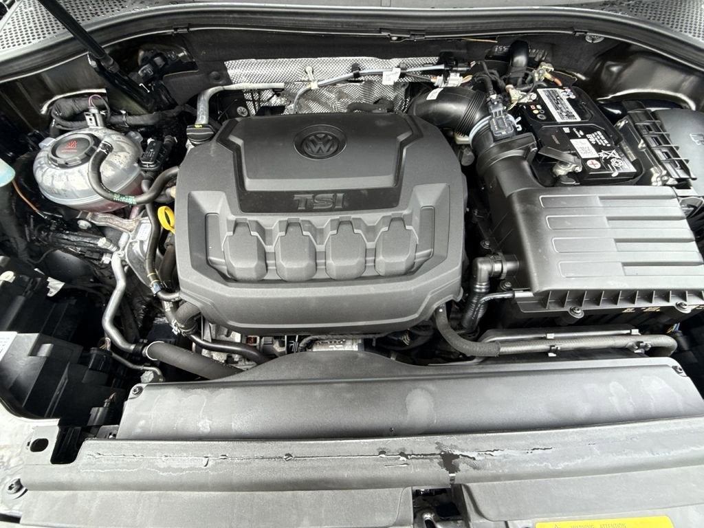 2022 Volkswagen Tiguan SE R-Line Black