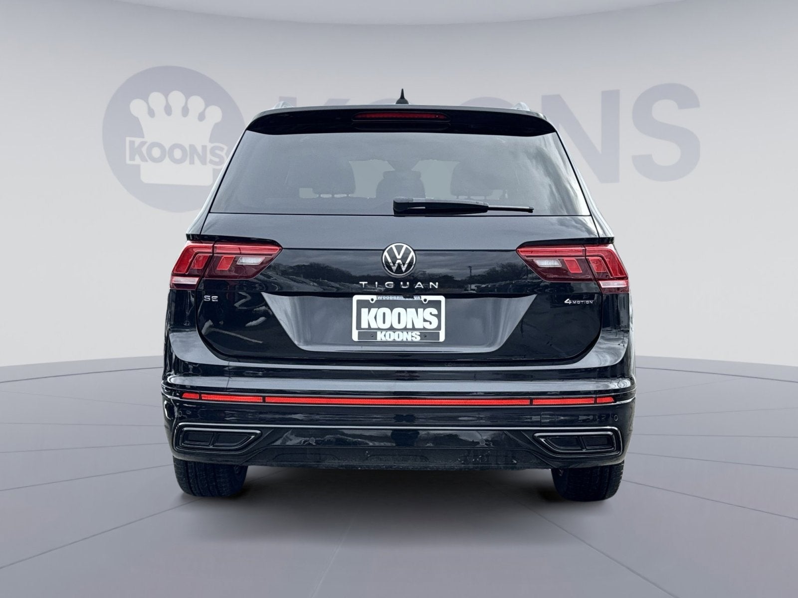 2022 Volkswagen Tiguan SE R-Line Black