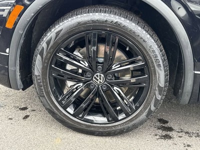 2022 Volkswagen Tiguan SE R-Line Black