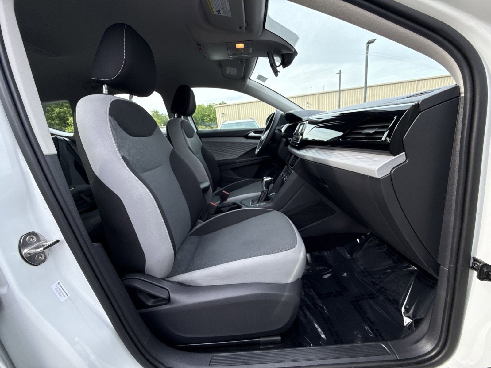 2022 Volkswagen Taos 1.5T S