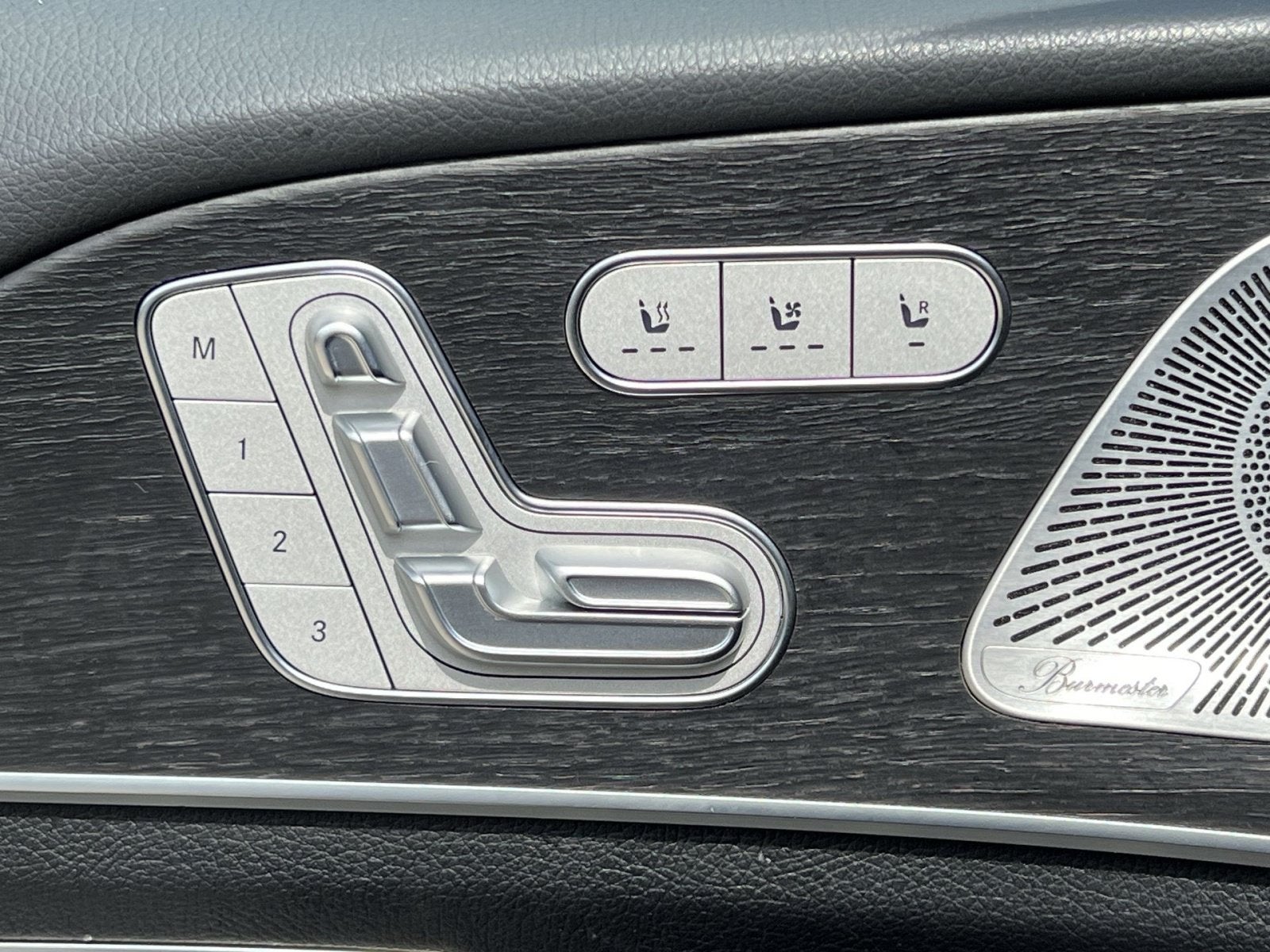 2025 Mercedes-Benz GLS 450 4MATIC®