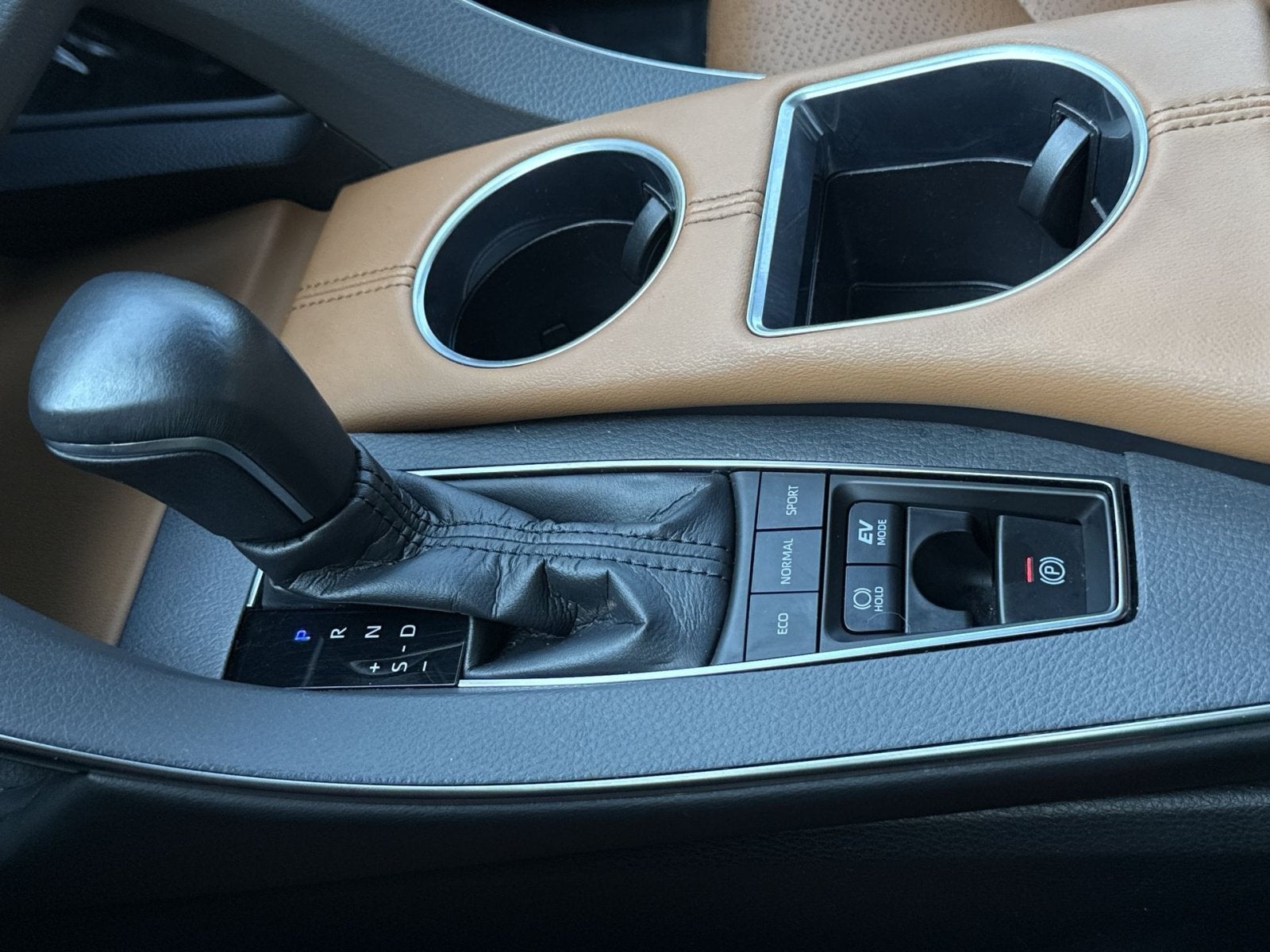 2021 Toyota Avalon Limited Hybrid