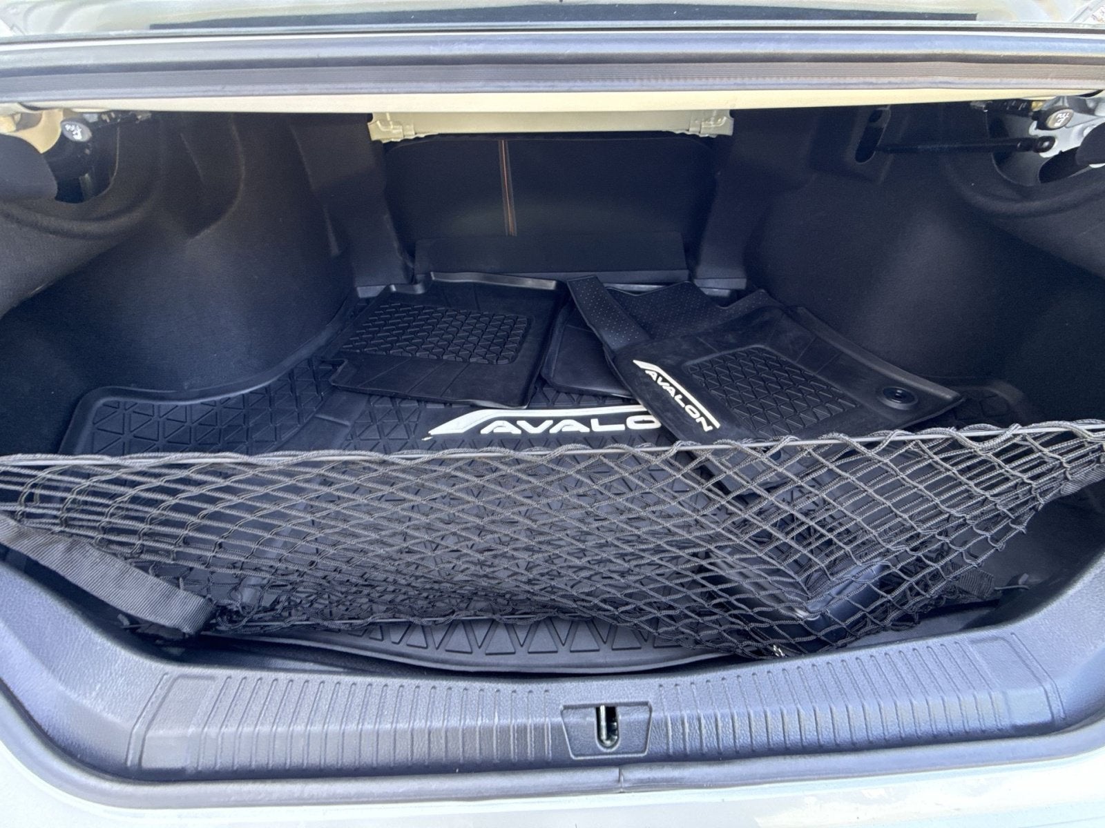 2021 Toyota Avalon Limited Hybrid
