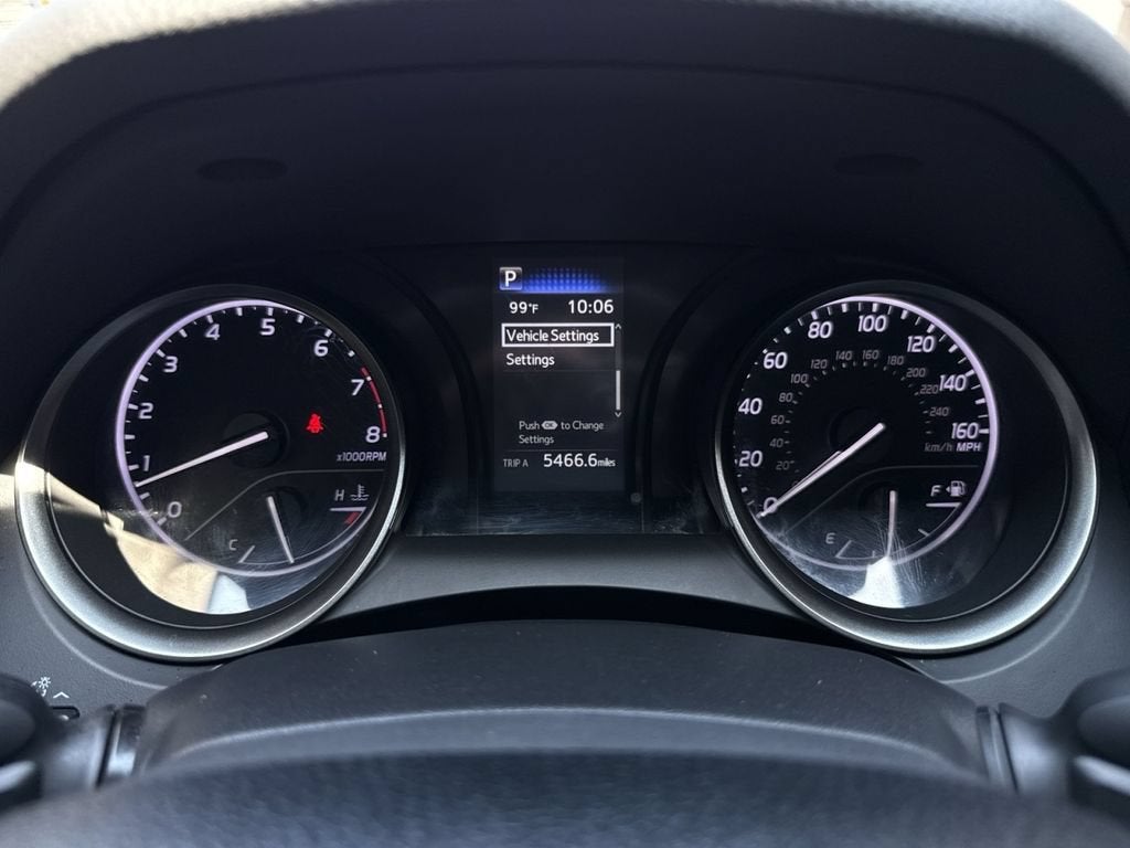 2022 Toyota Camry SE