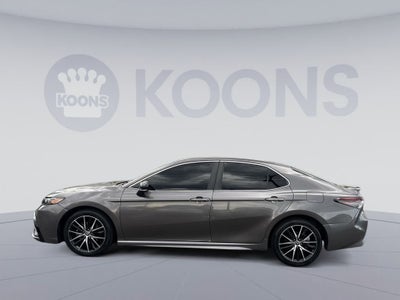 2022 Toyota Camry SE