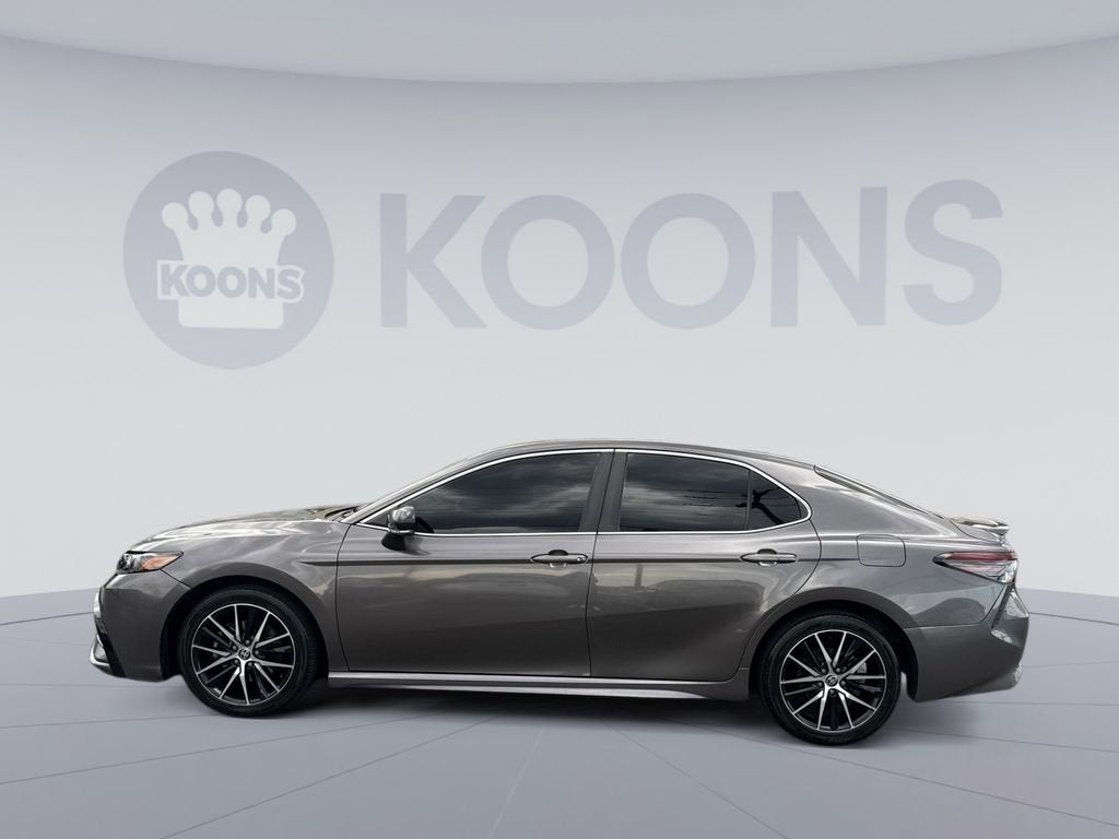 2022 Toyota Camry SE