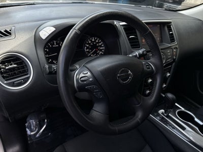 2018 Nissan Pathfinder SV