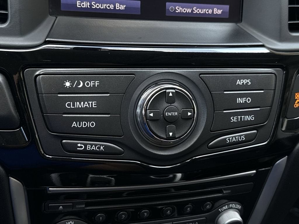 2018 Nissan Pathfinder SV