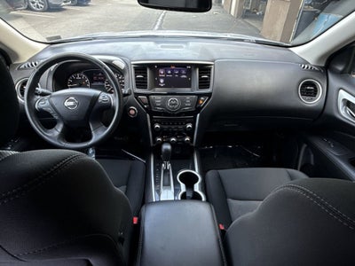 2018 Nissan Pathfinder SV
