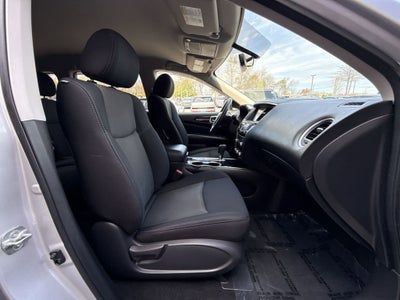 2018 Nissan Pathfinder SV