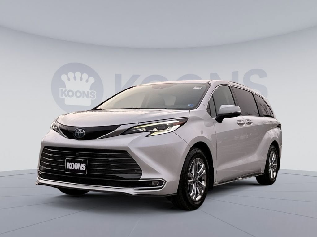 2023 Toyota Sienna Platinum