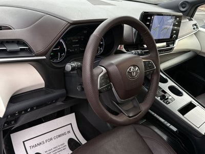 2023 Toyota Sienna Platinum